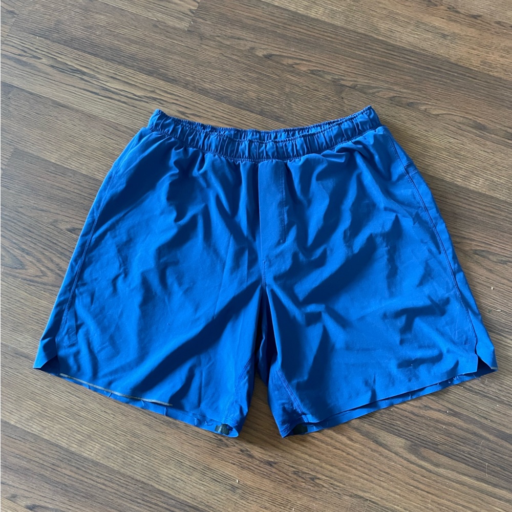 LuluLemon men’s lined shorts